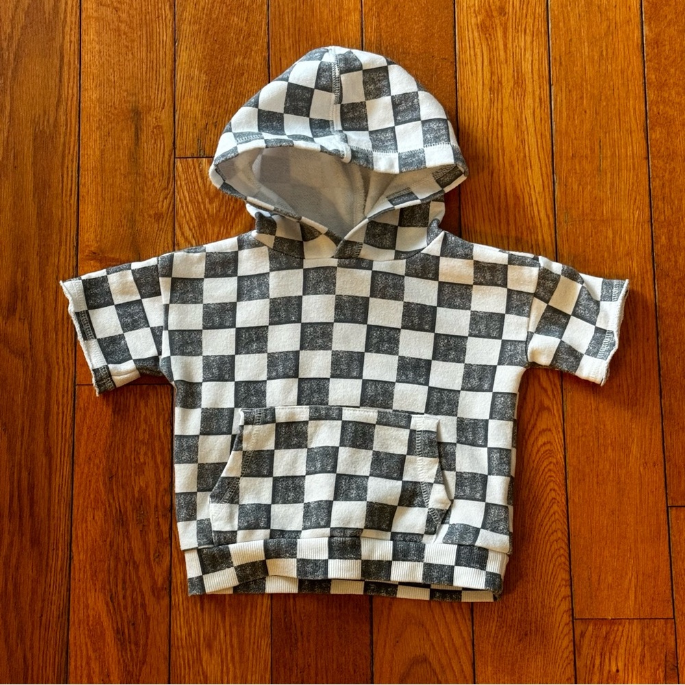 Checkered Gender Neutral Short Sleeve Hoodie 12 Months Girl/Boy Grayson Mini Top